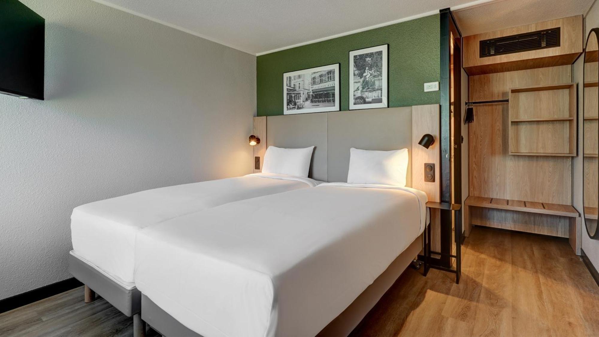Campanile Argenteuil Hotel Exterior foto