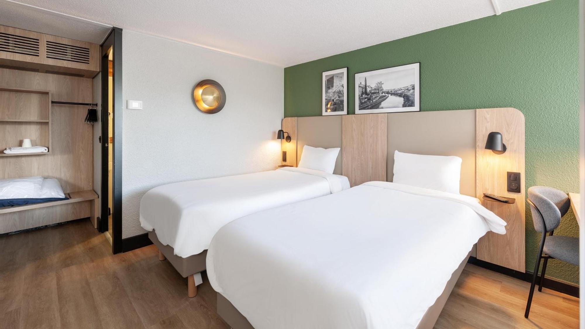 Campanile Argenteuil Hotel Exterior foto